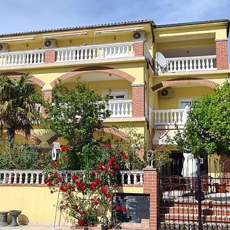 Bed & Breakfast Barbara Novi Vinodolski Buitenkant foto