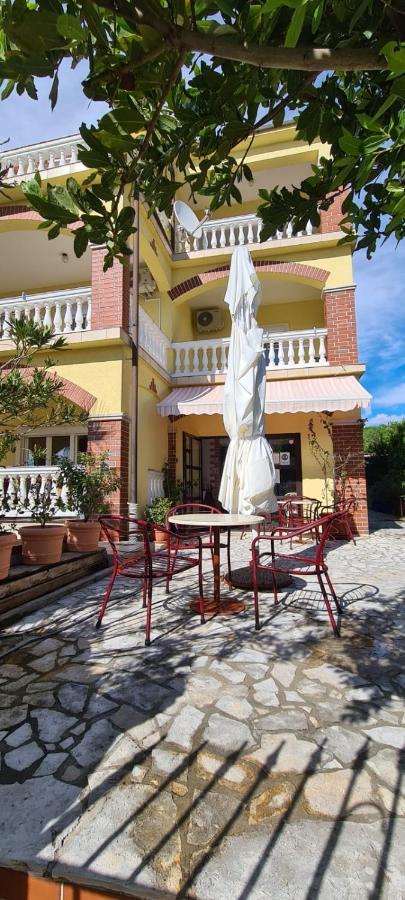 Bed & Breakfast Barbara Novi Vinodolski Buitenkant foto