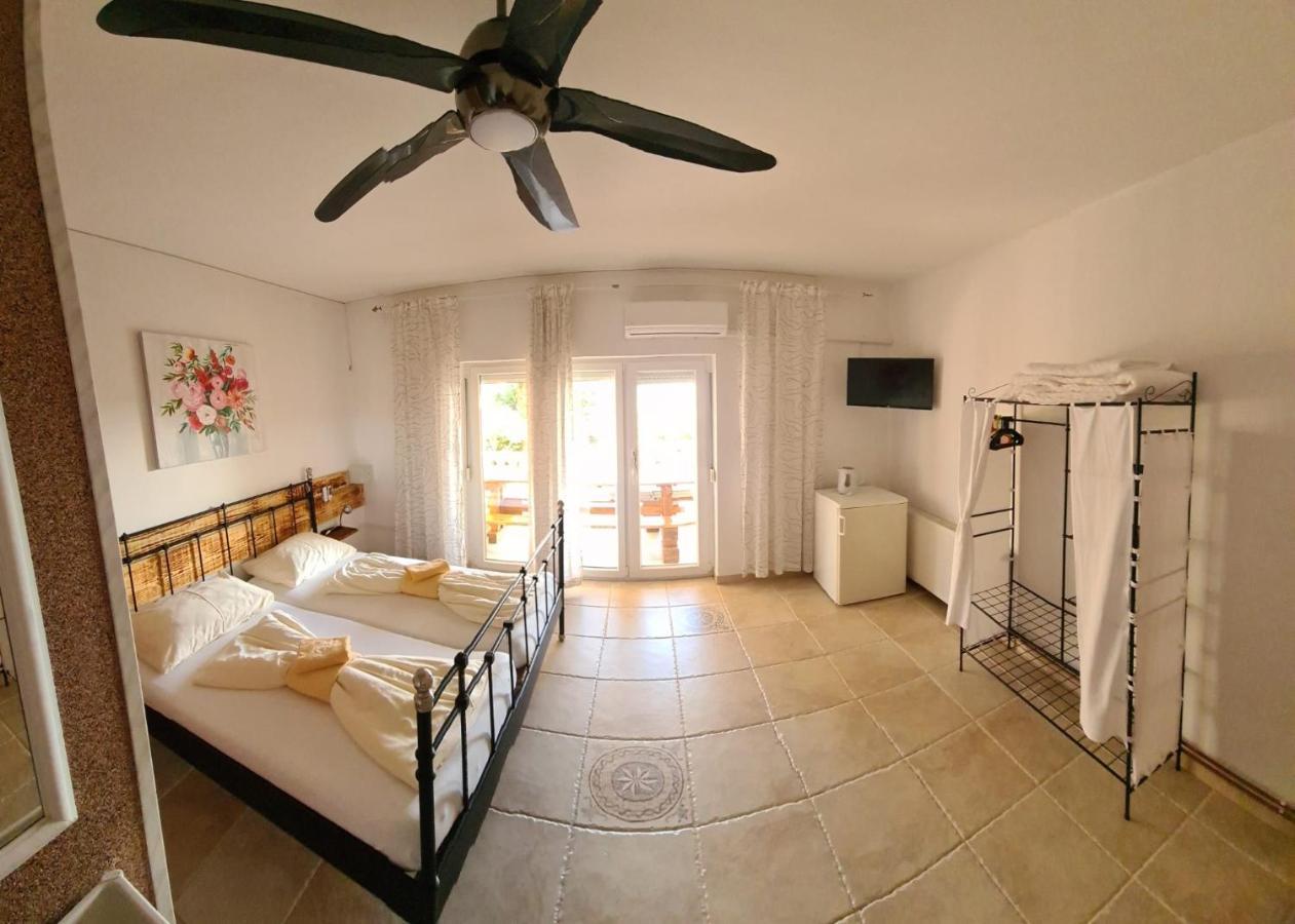 Bed & Breakfast Barbara Novi Vinodolski Buitenkant foto