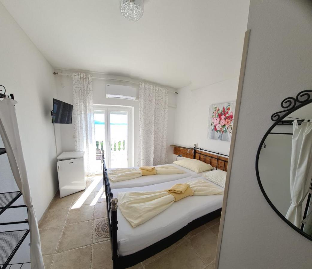 Bed & Breakfast Barbara Novi Vinodolski Buitenkant foto